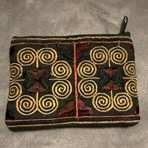 Embroidered Spiral Pattern Coin Purse - Black & Gold